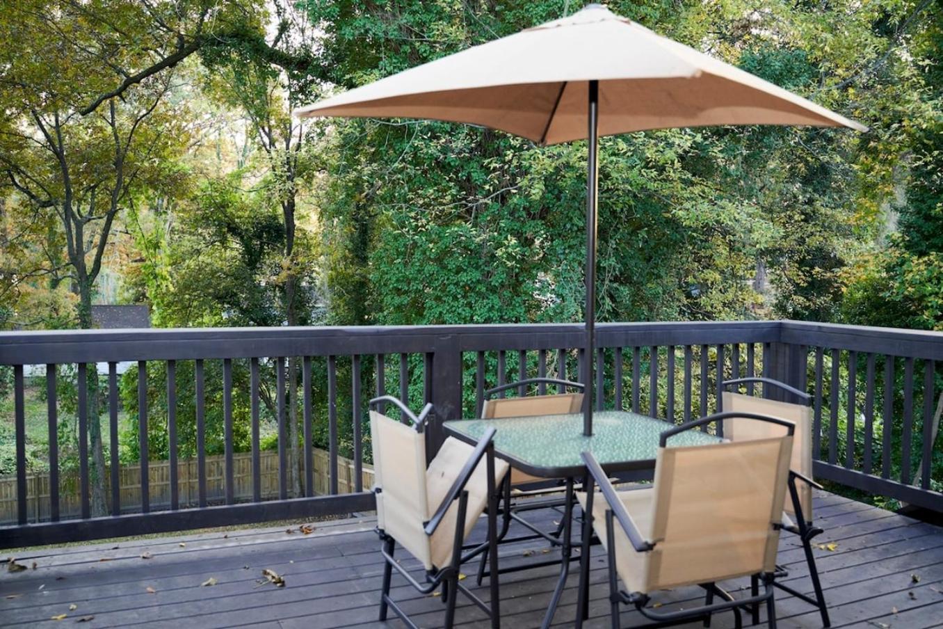 Spacious Retreat Near Downtown, Atl Atlanta Eksteriør billede